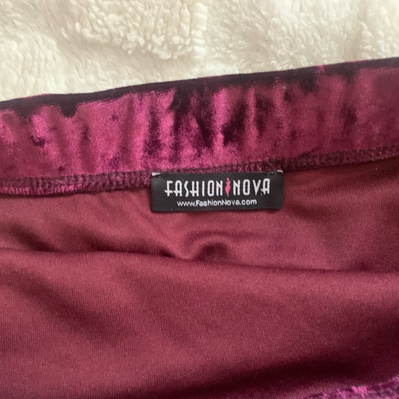 Fashion Nova Bodycon velvet dress - Picture 7 of 7